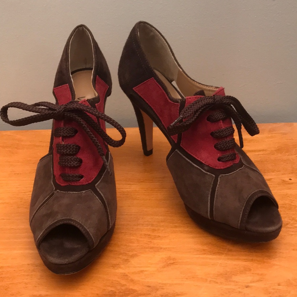 Vaneli suede lace-up pumps